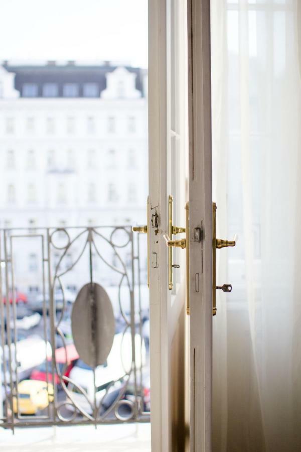 Studio Apartments Naschmarkt - Mai'S Apartments เวียนนา ภายนอก รูปภาพ